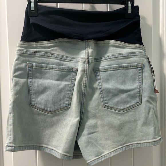 NWT - Isable by Ingrid + Isabel - Maternity Shorts - Size 4 - Picture 7 of 7